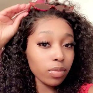 Meet your Posher, Chi